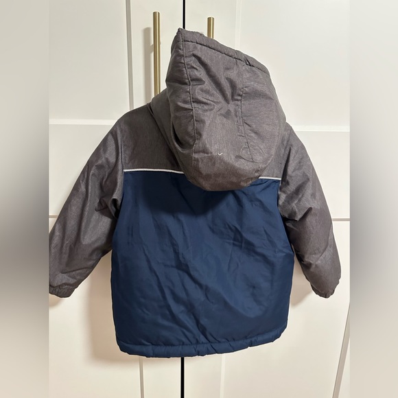 Gap - Picture 4 of 8